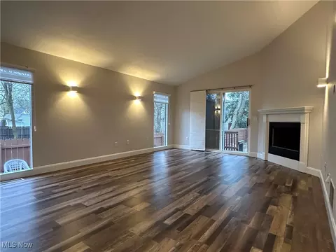 7354 Maple St, Mentor, OH 44060 photo 12