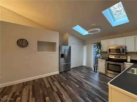 7354 Maple St, Mentor, OH 44060 photo 9