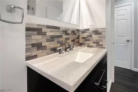 29687 Robert St, Wickliffe, OH 44092 photo 21