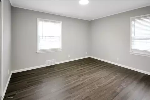 29687 Robert St, Wickliffe, OH 44092 photo 16