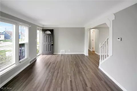 29687 Robert St, Wickliffe, OH 44092 photo 6