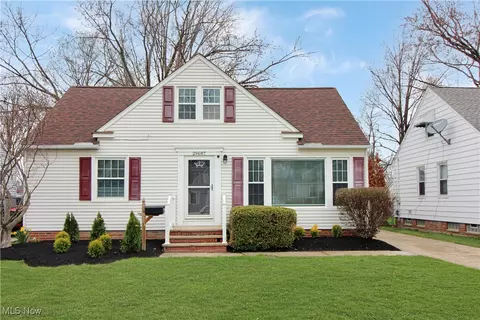 29687 Robert St, Wickliffe, OH 44092