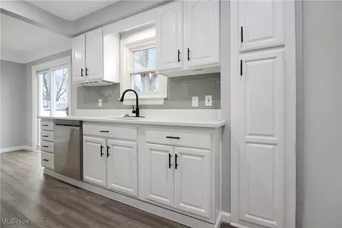29687 Robert St, Wickliffe, OH 44092 photo 14
