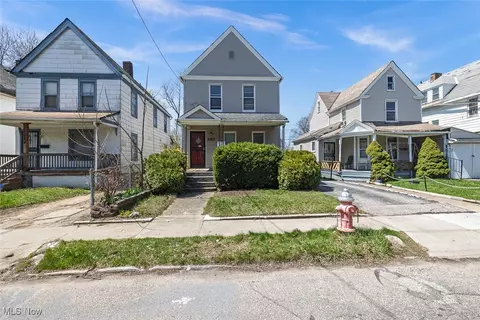 1260 E 113th St, Cleveland, OH 44108
