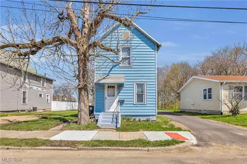 1454 Willet Ave SE, Canton, OH 44707