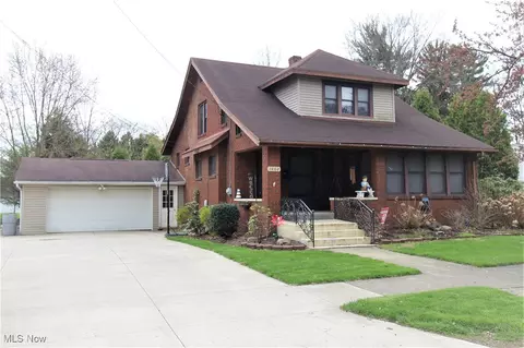 1402 W Market St, Orrville, OH 44667