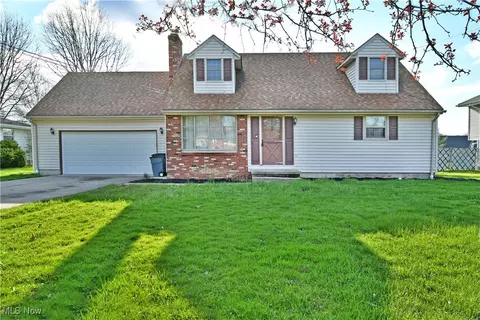 5245 Calla Ave NW, Warren, OH 44483