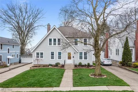 122 Gordon Ave, Wadsworth, OH 44281