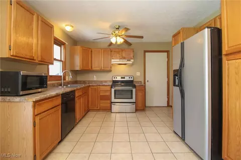 17894 2nd St, Beloit, OH 44609 photo 7
