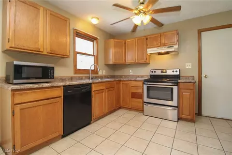17894 2nd St, Beloit, OH 44609 photo 8