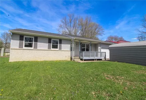 17894 2nd St, Beloit, OH 44609