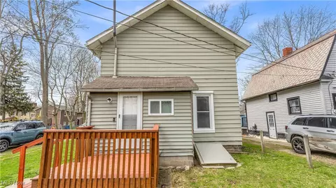 804 East Ave, Elyria, OH 44035 photo 5