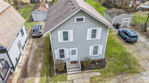 804 East Ave, Elyria, OH 44035 photo 3
