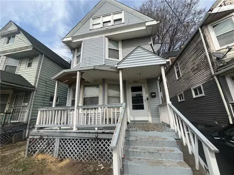 9415 Edmunds Ave, Cleveland, OH 44106