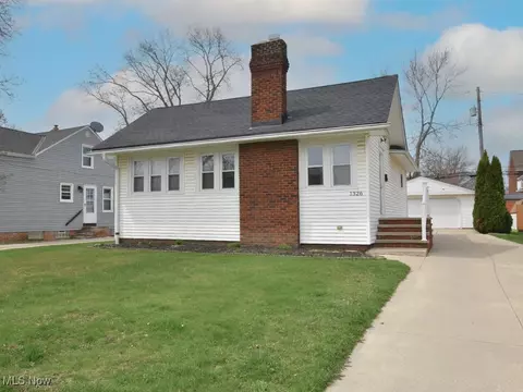 1326 Genesee Ave, Mayfield Heights, OH 44124