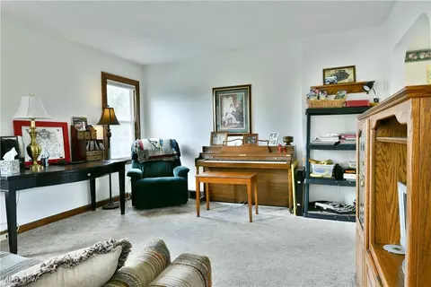 8651 High St NE, Warren, OH 44484 photo 17