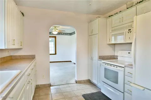 8651 High St NE, Warren, OH 44484 photo 27
