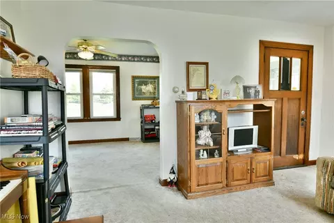 8651 High St NE, Warren, OH 44484 photo 13