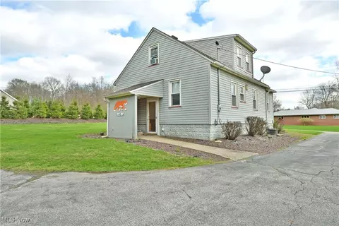 8651 High St NE, Warren, OH 44484 photo 5