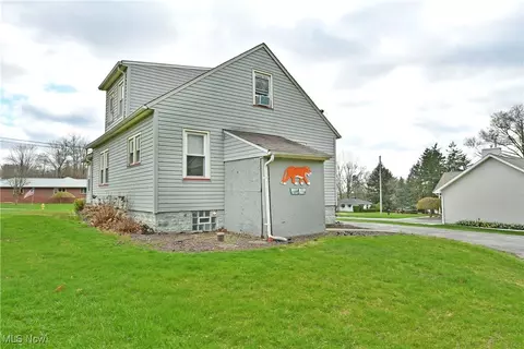 8651 High St NE, Warren, OH 44484 photo 6