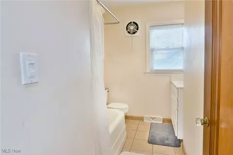 8651 High St NE, Warren, OH 44484 photo 31