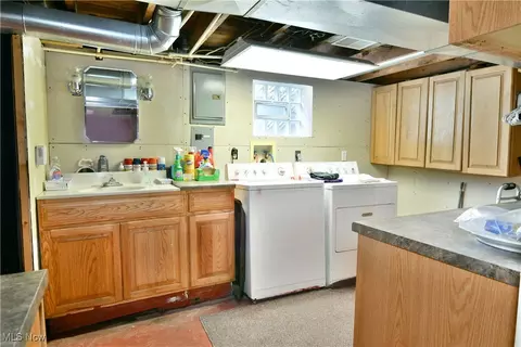 8651 High St NE, Warren, OH 44484 photo 46