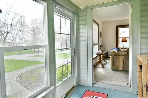 8651 High St NE, Warren, OH 44484 photo 12
