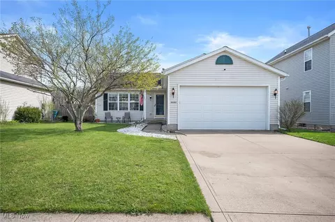 38303 Misty Meadow Trl, North Ridgeville, OH 44039
