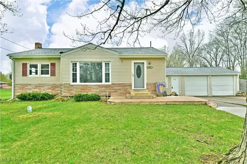 5401 Alva Ave NW, Warren, OH 44483