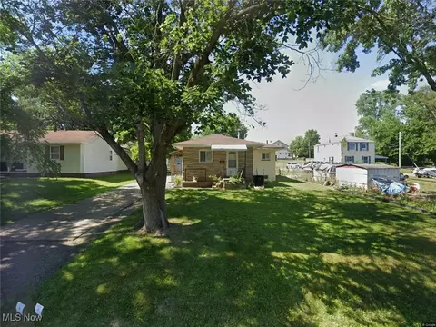 220 Arch Ave SE, Massillon, OH 44646