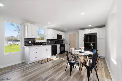 14971 Penford St NW, North Lawrence, OH 44666 photo 7