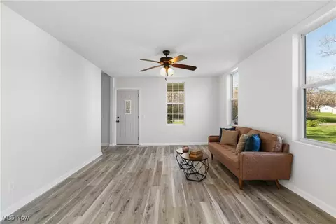 14971 Penford St NW, North Lawrence, OH 44666 photo 5