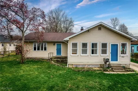 1012 Orlen Ave, Cuyahoga Falls, OH 44221