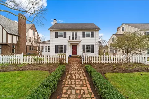 3294 Chadbourne Rd, Shaker Heights, OH 44120