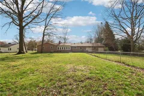 Exterior - 7357 E Parkside Dr, Boardman, OH 44512 photo 11 of 11