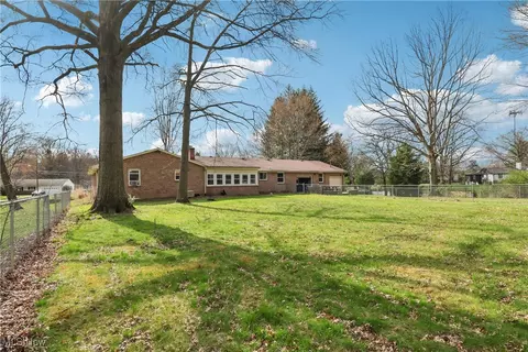 Exterior - 7357 E Parkside Dr, Boardman, OH 44512 photo 10 of 11