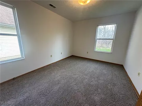 1247 W 58th St, Ashtabula, OH 44004 photo 11