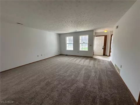 1247 W 58th St, Ashtabula, OH 44004 photo 10