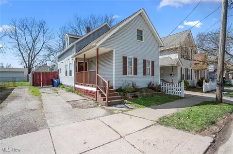 3360 W 31st St, Cleveland, OH 44109