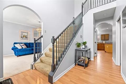 6645 Andre Ln, Solon, OH 44139 photo 2