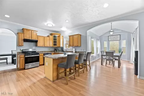 6645 Andre Ln, Solon, OH 44139 photo 3