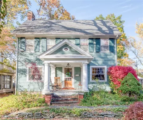 2957 Coleridge Rd, Cleveland Heights, OH 44118