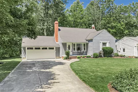 6795 Glenview Rd, Mayfield Village, OH 44143