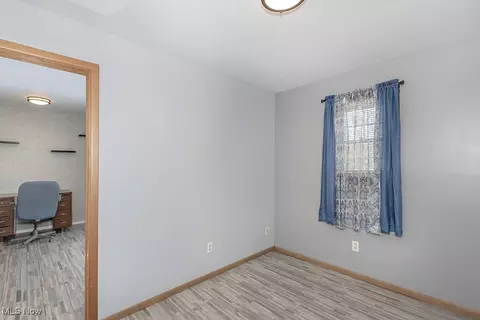 1535 E 290th St, Wickliffe, OH 44092 photo 14