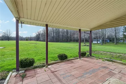 Exterior - 6623 Center Rd, Ashtabula, OH 44004 photo 3 of 6