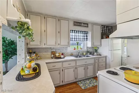 Kitchen - 6623 Center Rd, Ashtabula, OH 44004 photo 1 of 4