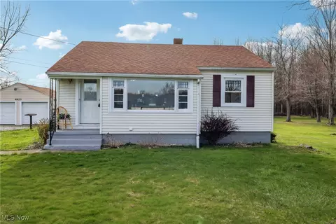 6623 Center Rd, Ashtabula, OH 44004