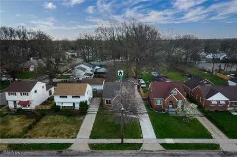 735 E 260th St, Euclid, OH 44132 photo 39