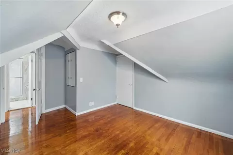 735 E 260th St, Euclid, OH 44132 photo 32