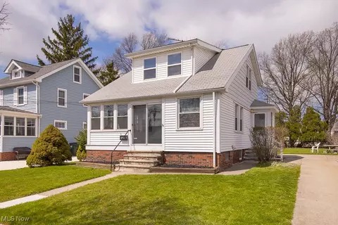 21101 Recher Ave, Euclid, OH 44119